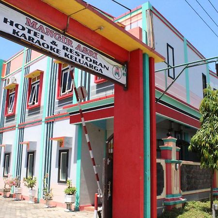 Penginapan Hotel Mangir Asri Giaoag Luaran gambar