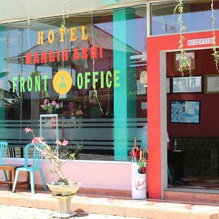 Penginapan Hotel Mangir Asri Giaoag Luaran gambar