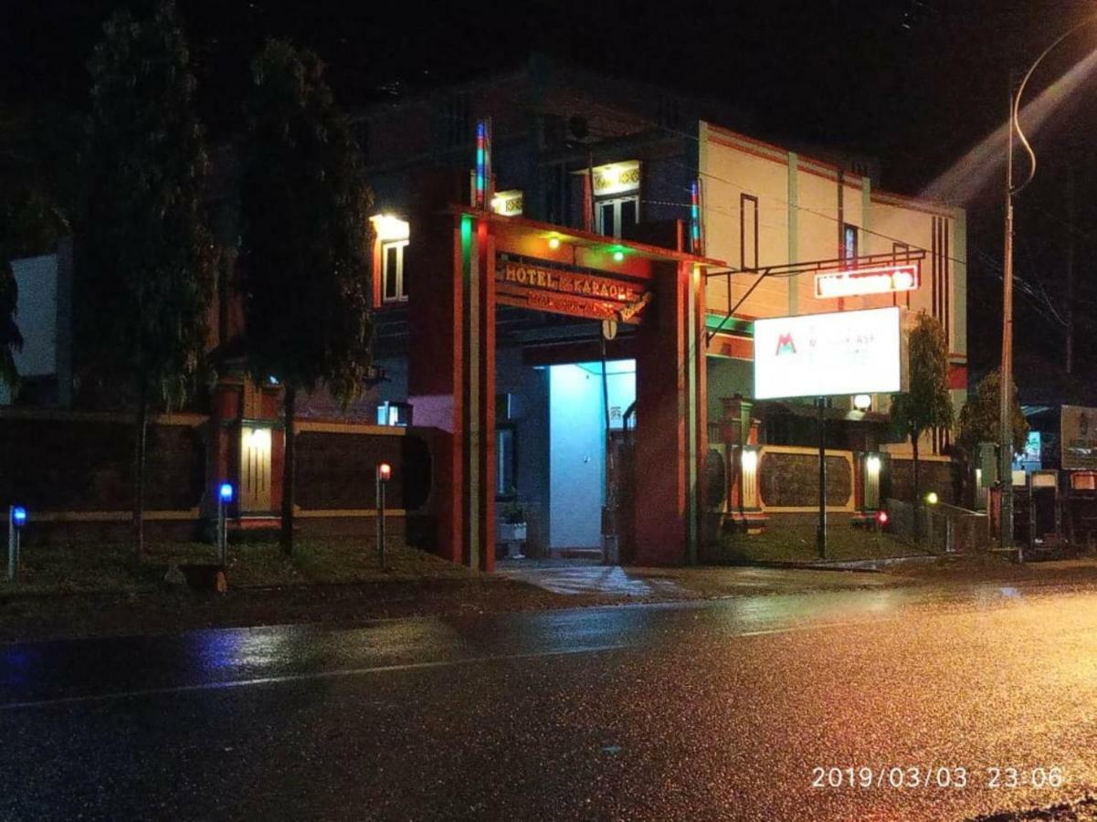 Penginapan Hotel Mangir Asri Giaoag Luaran gambar